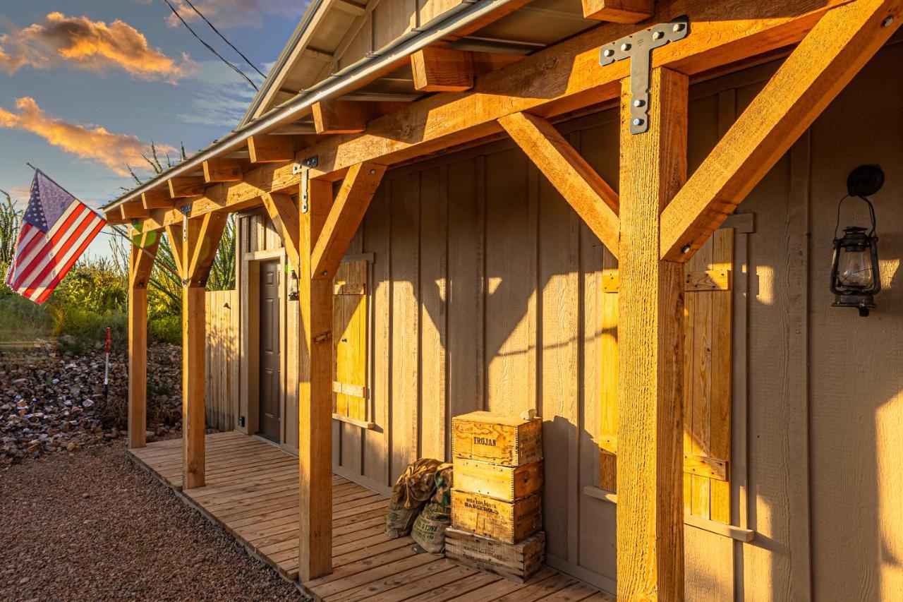 -Pet Friendly- Miners Cabin #5 -Two Double Beds - Private Balcony Tombstone Kültér fotó